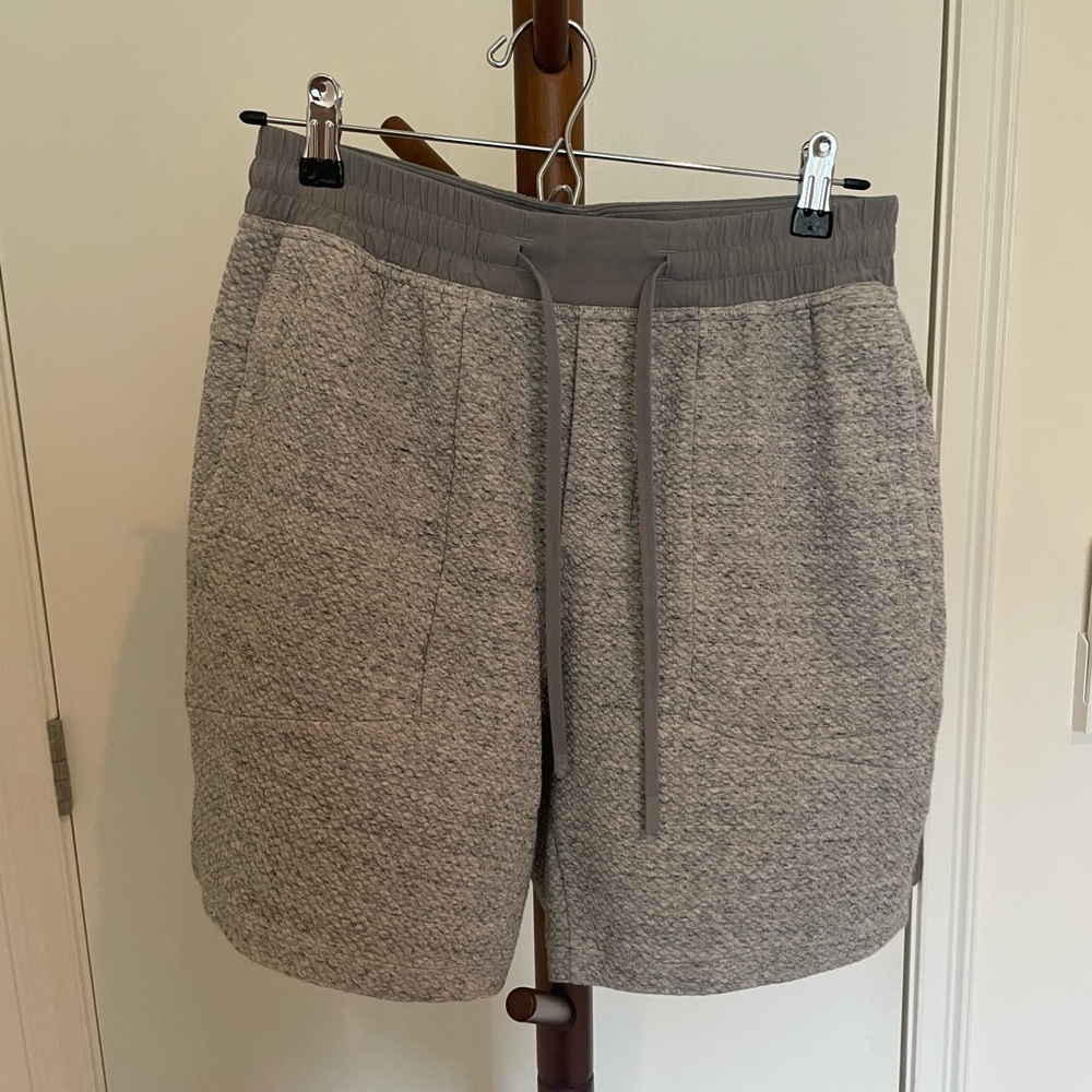 Lululemon sweat shorts size Medium